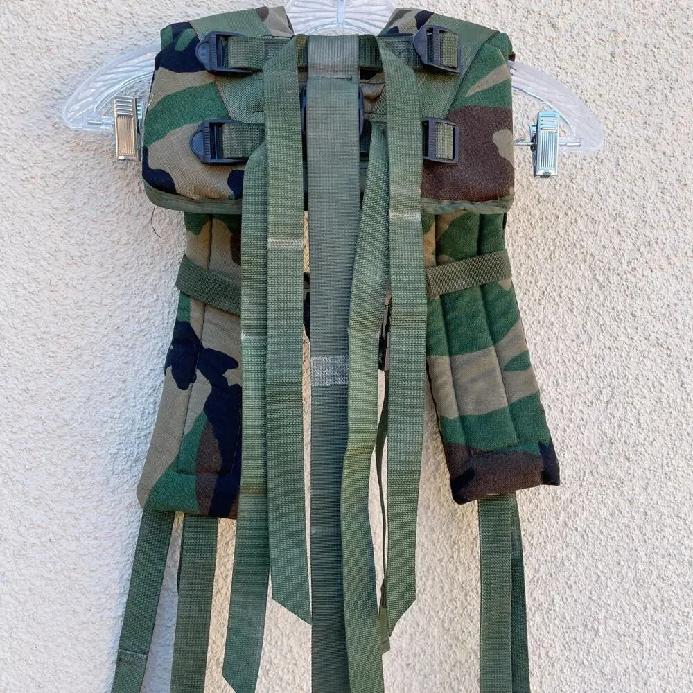 Authentic US Army MOLLE II Large Rucksack Shoulder Straps Frame Woodland SDS 97